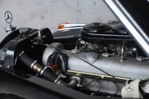 Image 41/50 de Mercedes-Benz 300 c (1956)
