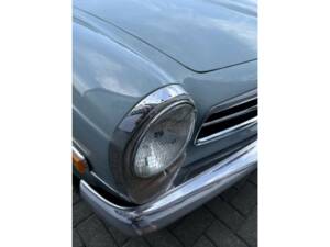 Image 23/43 de Mercedes-Benz 280 SL (1969)