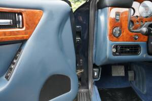 Bild 43/50 von Aston Martin Virage Volante (1994)