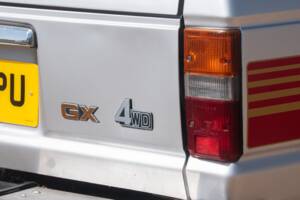 Image 13/46 of Toyota Land Cruiser HJ61 GX (1988)