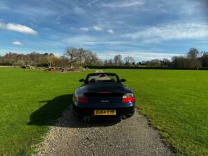 Bild 11/81 von Porsche 911 Turbo (2004)