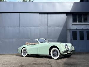 Immagine 1/30 di Jaguar XK 120 DHC (1953)
