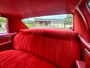 Bild 17/20 von Oldsmobile Delta 88 Royale (1978)