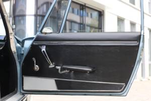 Image 25/56 of Peugeot 404 Coupé (1968)