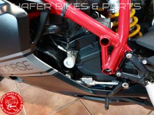 Imagen 44/55 de Ducati DUMMY (2010)