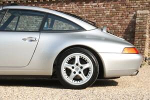 Imagen 29/50 de Porsche 911 Carrera (1996)