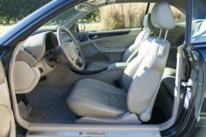 Bild 24/50 von Mercedes-Benz CLK 230 Kompressor (1999)