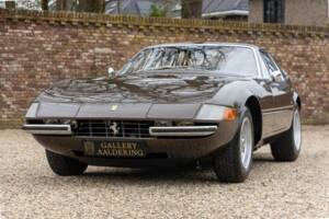 Image 16/50 de Ferrari 365 GTB/4 Daytona (1974)