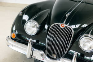 Immagine 30/39 di Jaguar XK 150 DHC (1960)