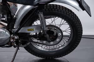 Image 29/50 de BSA C 15 Scrambler (1963)