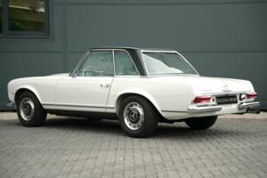 Image 2/50 de Mercedes-Benz 280 SL (1968)