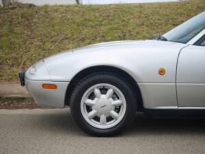Image 34/48 de Mazda MX-5 1.6 (1900)