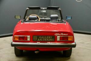 Afbeelding 46/50 van Alfa Romeo Spider Veloce 2000 (1982)