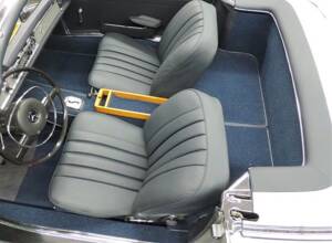 Image 7/10 of Mercedes-Benz 280 SL (1971)