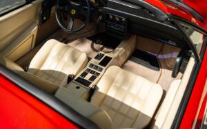 Bild 25/38 von Ferrari 328 GTS (1986)