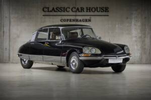 Image 39/98 de Citroën DS 21 Pallas (1971)