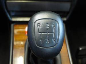 Image 5/49 of Mercedes-Benz 190 E 2.3-16 (1984)