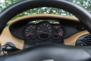 Image 49/50 de Porsche Boxster (2000)