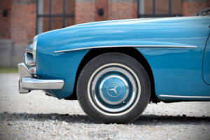 Image 21/58 de Mercedes-Benz 190 SL (1962)