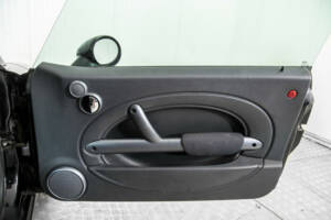 Bild 34/47 von Mini One (2003)