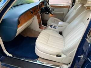 Image 42/46 of Rolls-Royce Silver Spirit III (1996)