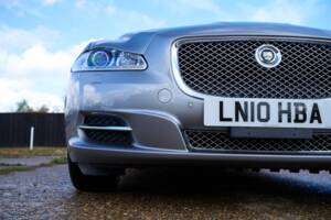 Bild 23/50 von Jaguar XJ 5.0 (2010)