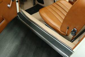 Image 11/50 of Mercedes-Benz 230 SL (1965)
