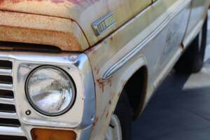 Image 33/52 of Ford F-100 (1967)
