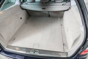 Bild 44/50 von Mercedes-Benz E 320 T 4MATIC (2004)