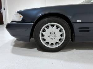 Bild 13/32 von Mercedes-Benz SL 500 (1997)