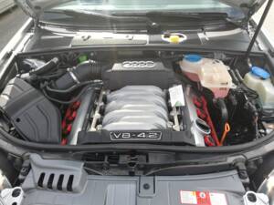 Bild 9/11 von Audi S4 (2005)