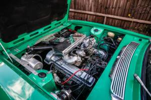 Image 32/38 of Triumph Stag (1977)