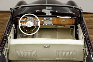Image 13/31 of BMW 502 - 3.2 Litre Super (1960)