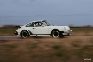 Image 44/46 of Porsche 911 Turbo 3.3 (1980)