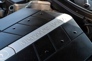 Image 43/48 of Mercedes-Benz SLK 320 (2001)