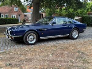Bild 4/33 von Aston Martin V8 EFi (1986)