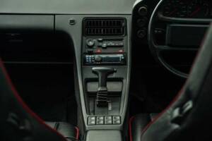 Image 25/50 of Porsche 928 S4 (1990)