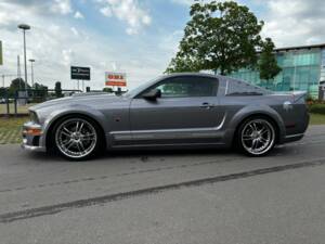Image 19/60 of Ford Mustang GT (2005)