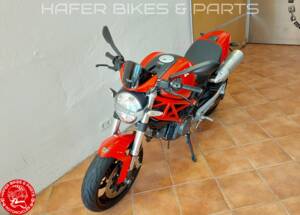 Imagen 4/31 de Ducati Monster 696 Plus (2009)