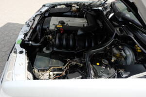 Image 47/69 of Mercedes-Benz E 320 (1994)