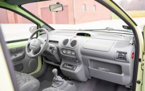 Image 19/36 of Renault Twingo 1.2 16V (2005)
