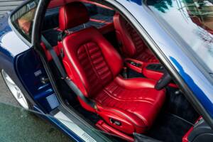 Bild 42/66 von Ferrari 550 Maranello (2000)