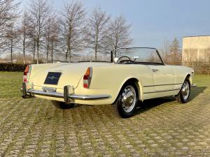 Image 20/33 of Alfa Romeo 2000 Spider (1960)