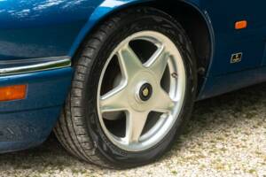 Image 43/50 of Jaguar XJS 4.0 Celebration (1994)
