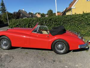 Bild 7/8 von Jaguar XK 140 OTS (1954)