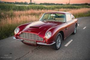 Bild 16/48 von Aston Martin DB 6 (1967)