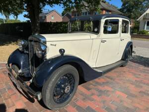 Image 2/10 of Daimler Fifteen Saloon (1935)