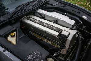Image 28/34 of Aston Martin DB 7 (1999)