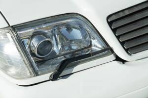 Image 24/50 of Mercedes-Benz SL 320 (1997)