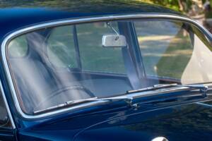 Bild 47/50 von Jaguar Mk II 2.4 (1964)
